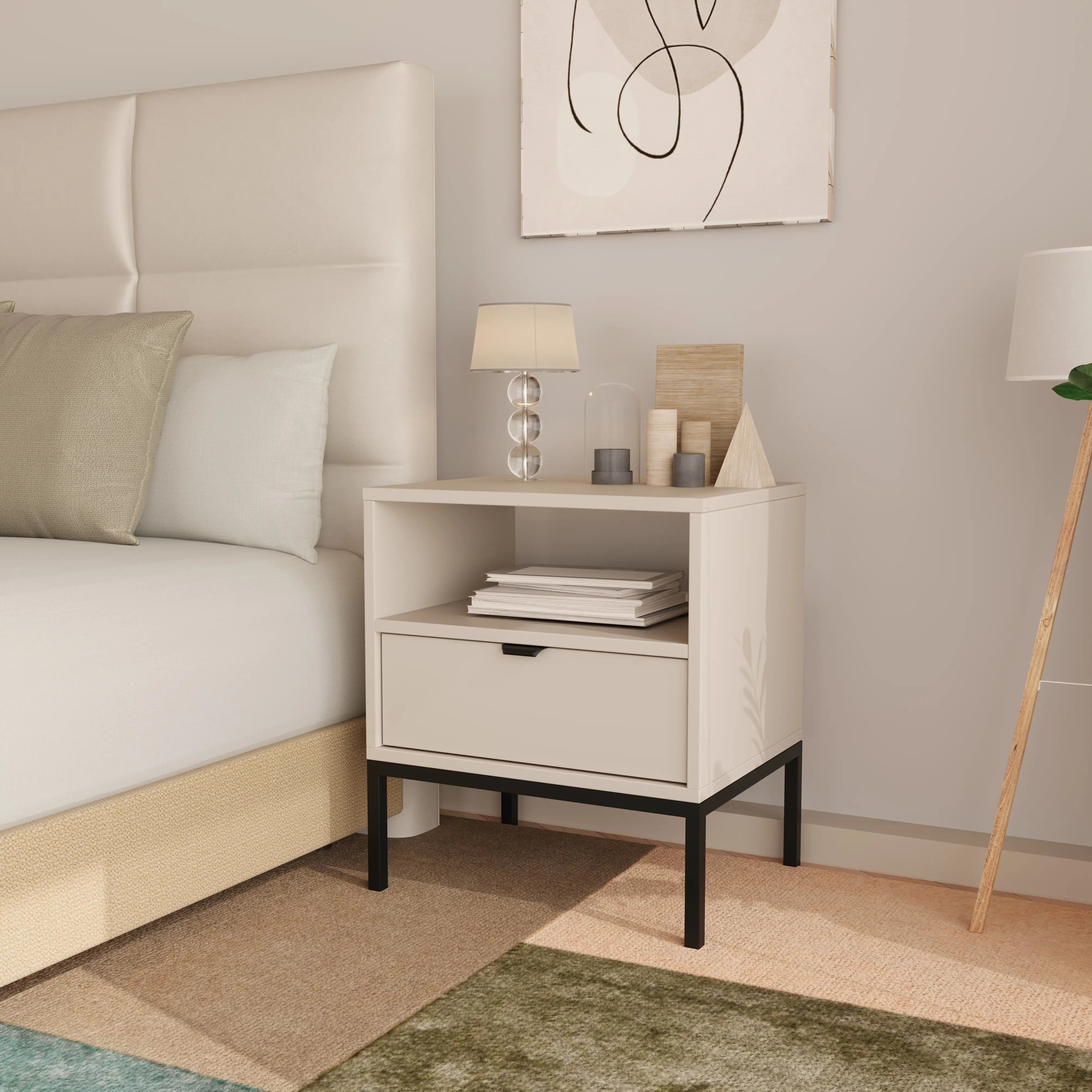 Nachttisch Aura Kaschmir mit Schublade und Ablage, schwarzer Metallrahmen, elegantes Design für moderne Schlafzimmer.