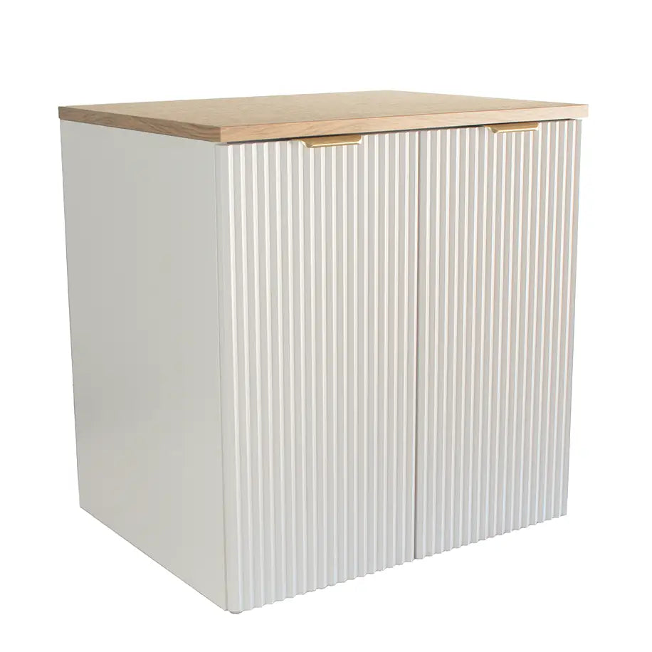 Waschtischunterschrank Willy, 60 cm, in Weiß und Walnussplatte, ideal für Badezimmer mit viel Stauraum hinter Türen.